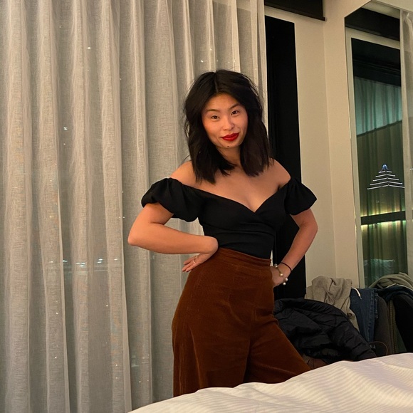 Reformation Lampone Top in Black - Picture 3 of 6